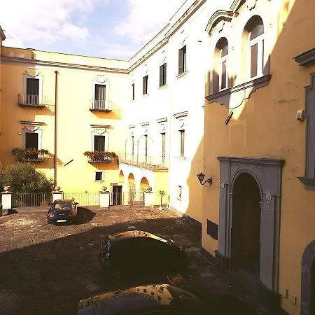 Del Conte Caracciolo *