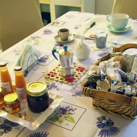 Bed & Breakfast Del Conte Caracciolo Pollena Trocchia