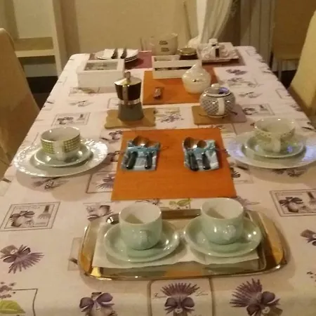 Del Conte Caracciolo * Pollena Trocchia